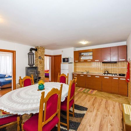 Vacation House Loreta Sveti Rok Kültér fotó
