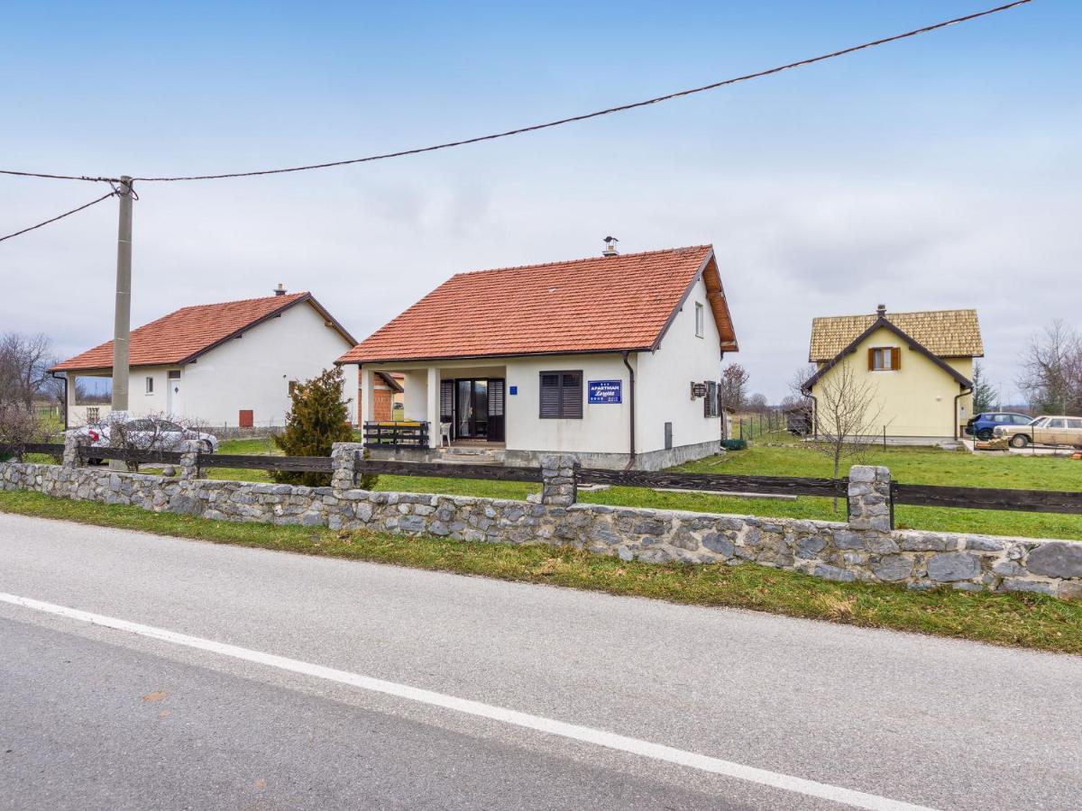 Vacation House Loreta Sveti Rok Kültér fotó